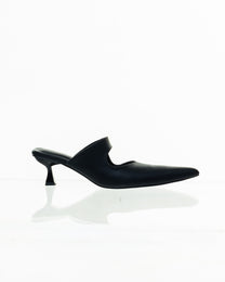 HAUTE SHOES