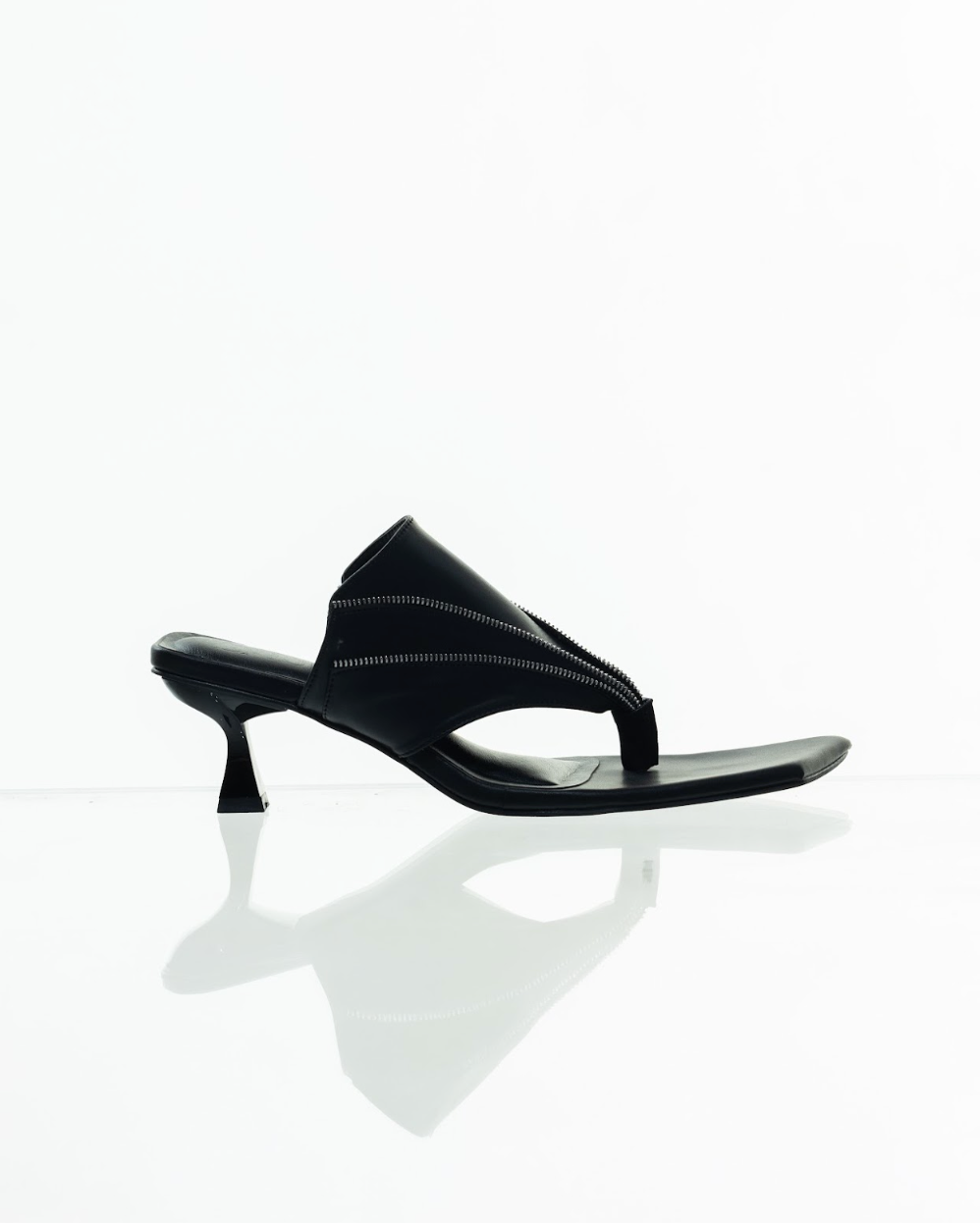 ZIP HEELS