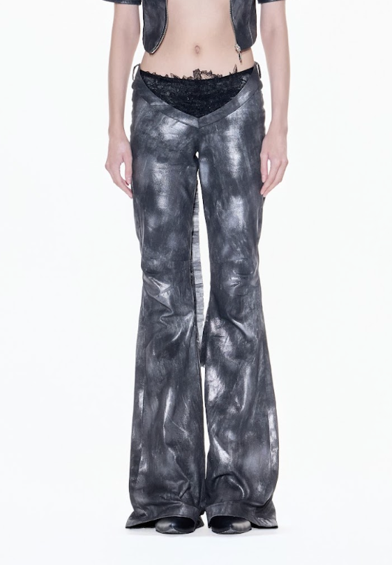 DISTRESSED PANTS